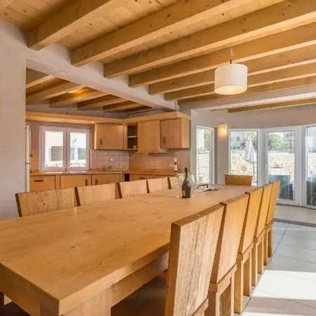 Ferienhaus In Premantura Mit Terrasse, Garten Und Whirlpool * Pula
